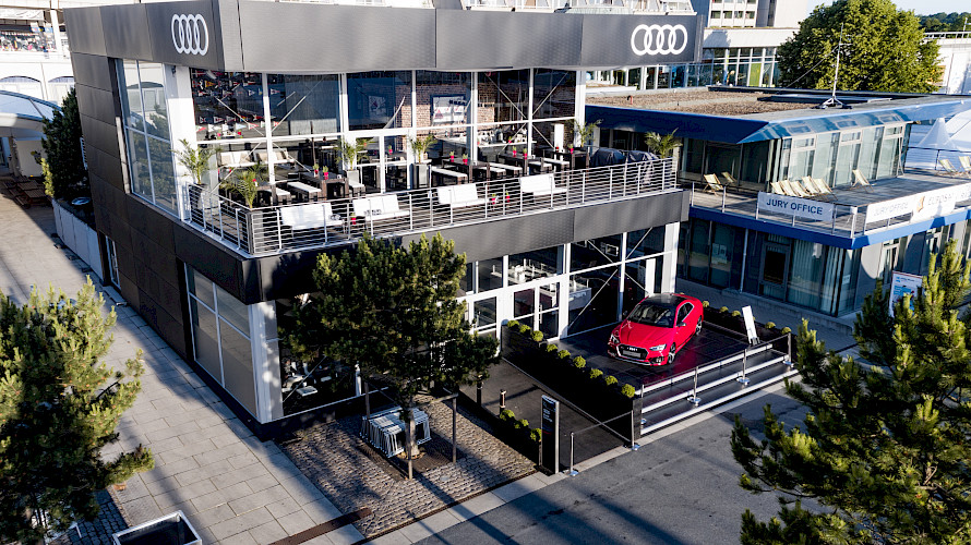 Darstellung als Werbepartner: Audi-Bootshaus