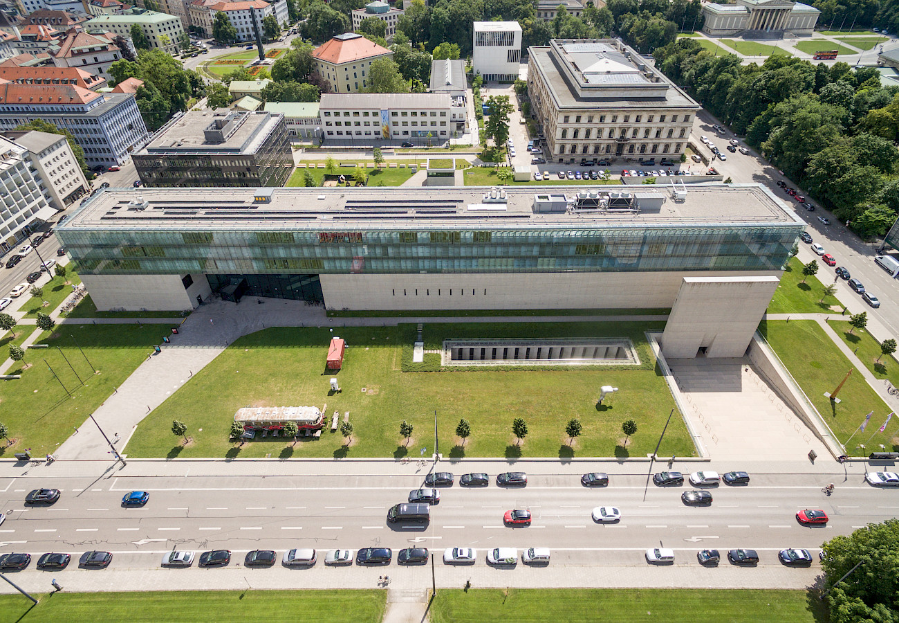 Hochschule für Film und Fernsehen und ägyptisches Museum in München